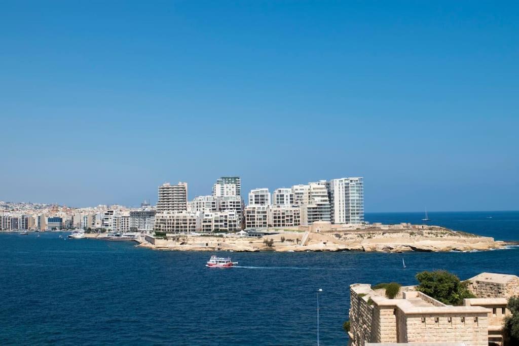 Vallettastay - Harbor View Gem -Sea View 2 Bed Apt Kültér fotó