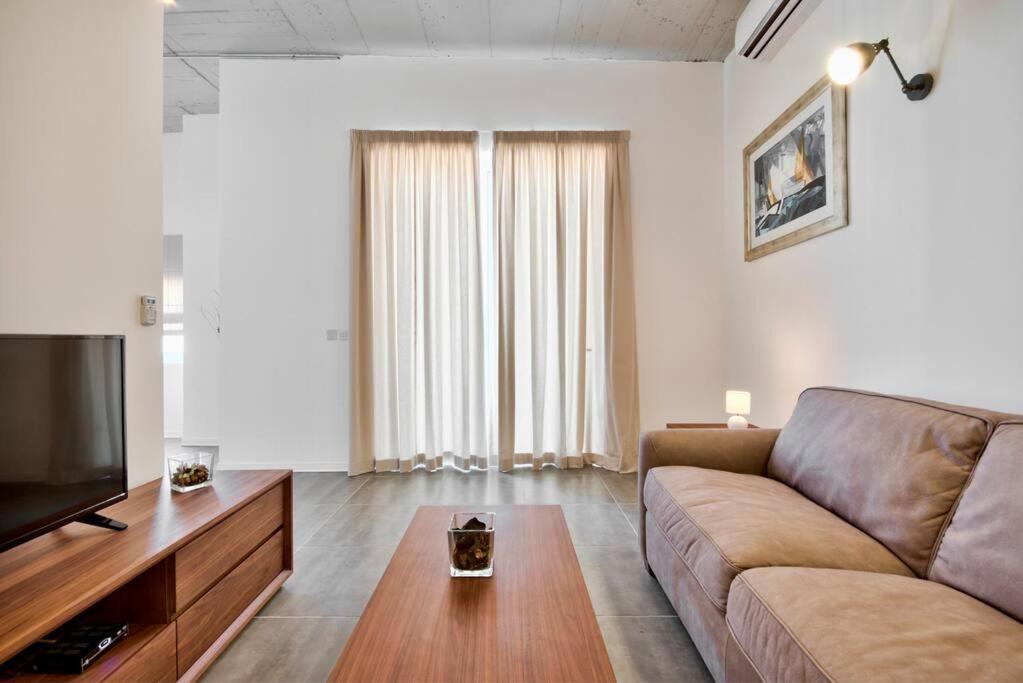 Vallettastay - Harbor View Gem -Sea View 2 Bed Apt Kültér fotó